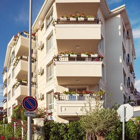 Florance Apartment *