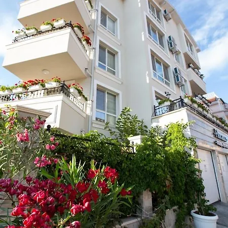 Florance Apartment *