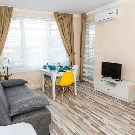 Florance Apartment Nesebar